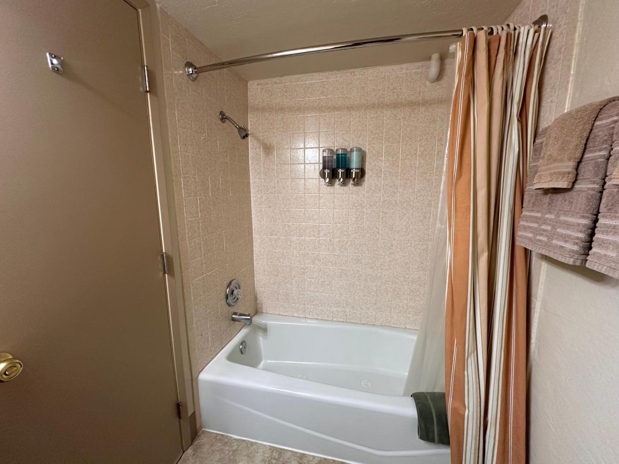 Yosemite Condominium Loft Unit -B202 Йосемити-Уэст Экстерьер фото