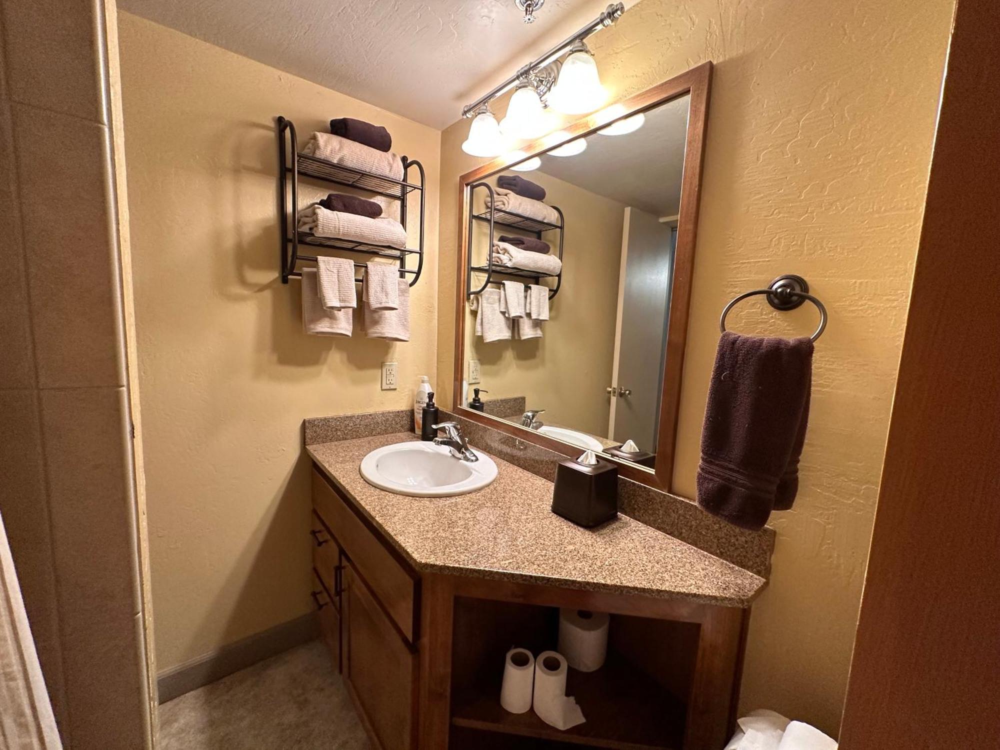 Yosemite Condominium Loft Unit -B202 Йосемити-Уэст Экстерьер фото